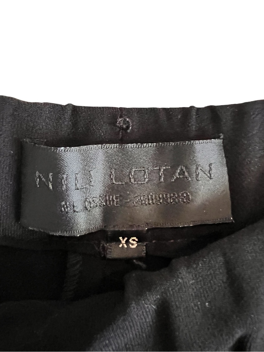 Nili Lotan black pleated elastic waist cropped pants XS excellent condition - Picture 8 of 9